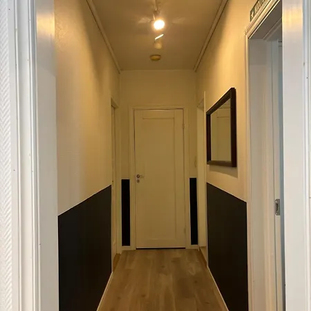 Super Centrally Located In The Center Of Apartment Bergen