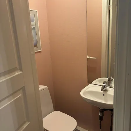 Super Centrally Located In The Center Of Apartment